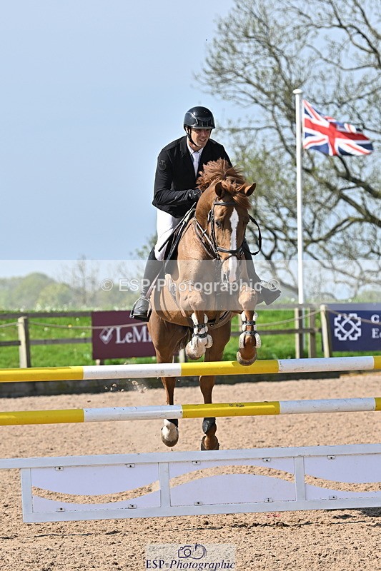 240509A-104118-00952 - Cls 8 Foxhunter