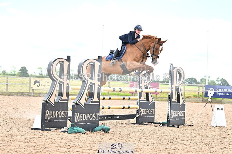 240608A-132522-02543 - Cls 4 Snr Newcomers and 1.10m Open