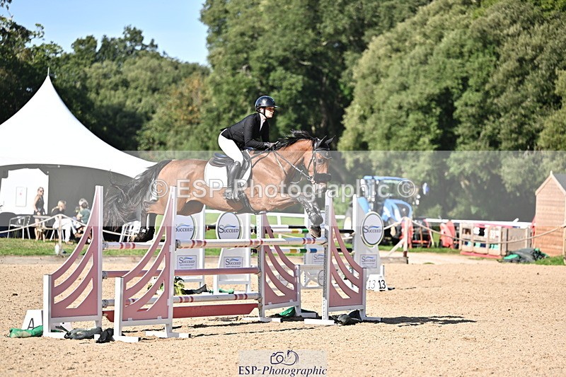 260906A-160836-04580 - Cls 24 Snr Foxhunter