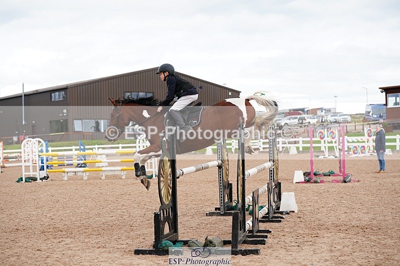 250921-143854-04100 - Cls 27+28 Club and Schools 1m