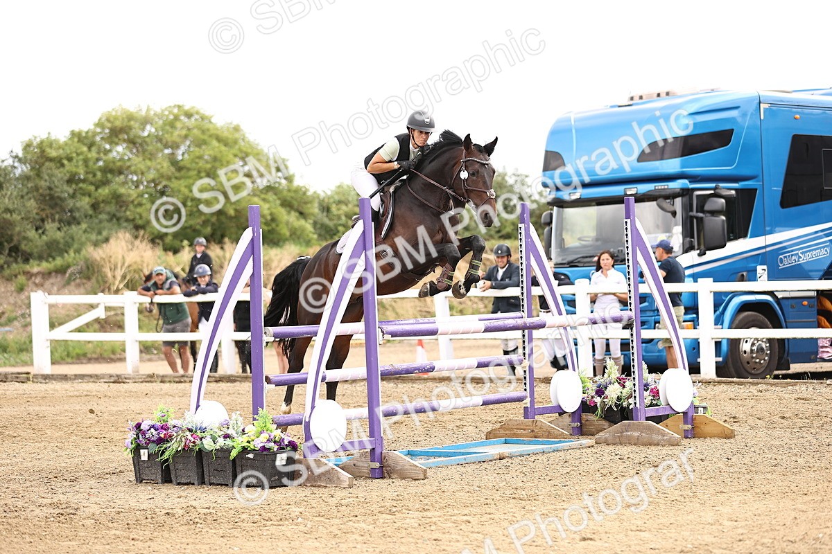 SBM_003017 - Class 21 - Senior Newcomers - 1.10m