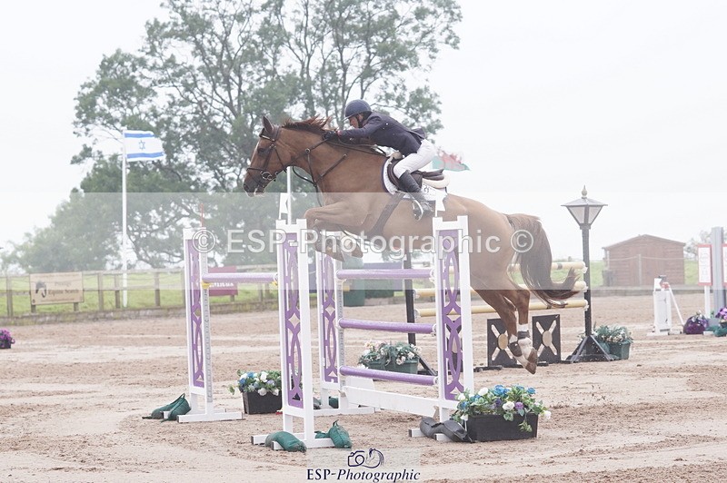 240720A-110058-14234 - Cls 3, 3 Star Small Tour 1.40m