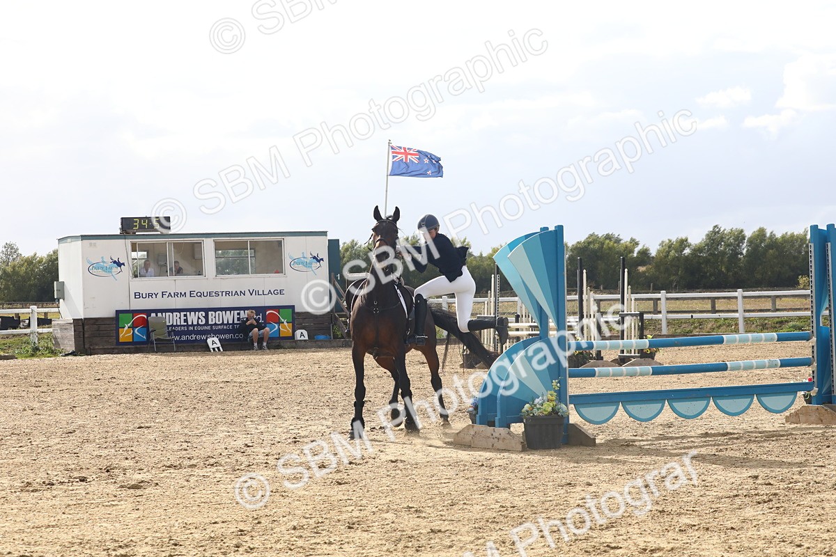 SBM_008052 - Class 12 - 90cm Champs