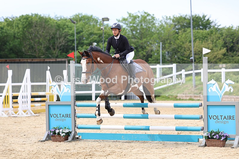 3E7A8603 - Class 4: Senior British Novice/90cm open