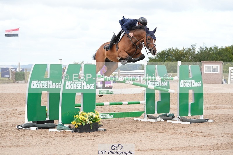 250801-103523-04760 - Cls 14 Snr Fox 1st Rnd