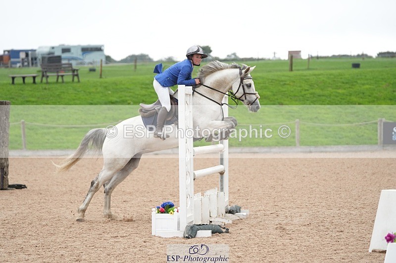 250920-123202-01288 - Cls 10 Pony Foxhunter and 1.10m
