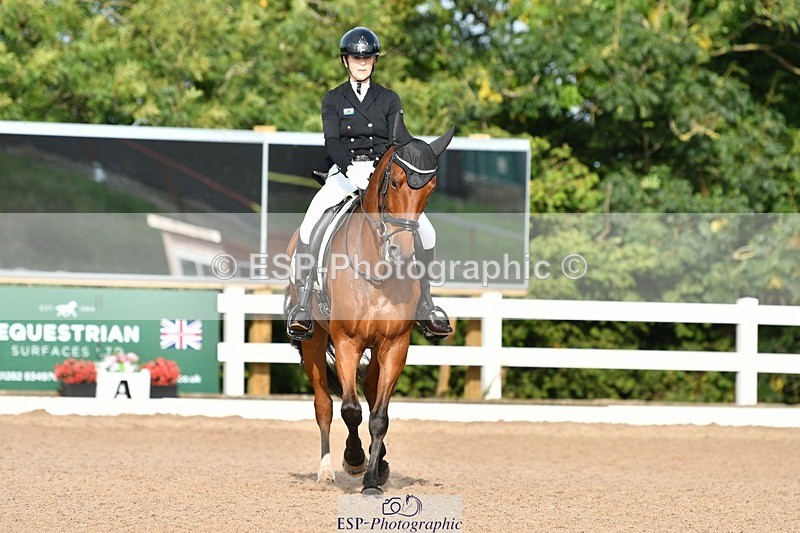 250906-092736-00344 - 040-Rianne.FultonSunset.Mojito