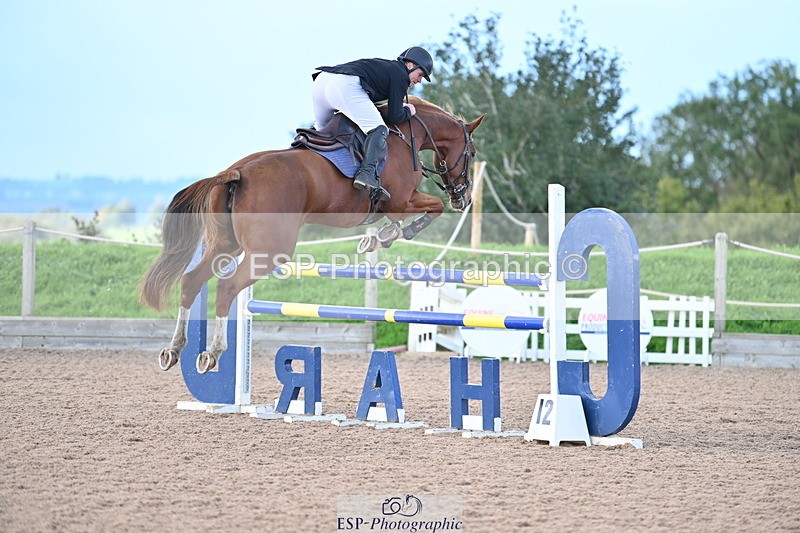 231014A-110622-04303 - Cls 18 Newcomers & 1.10m Open