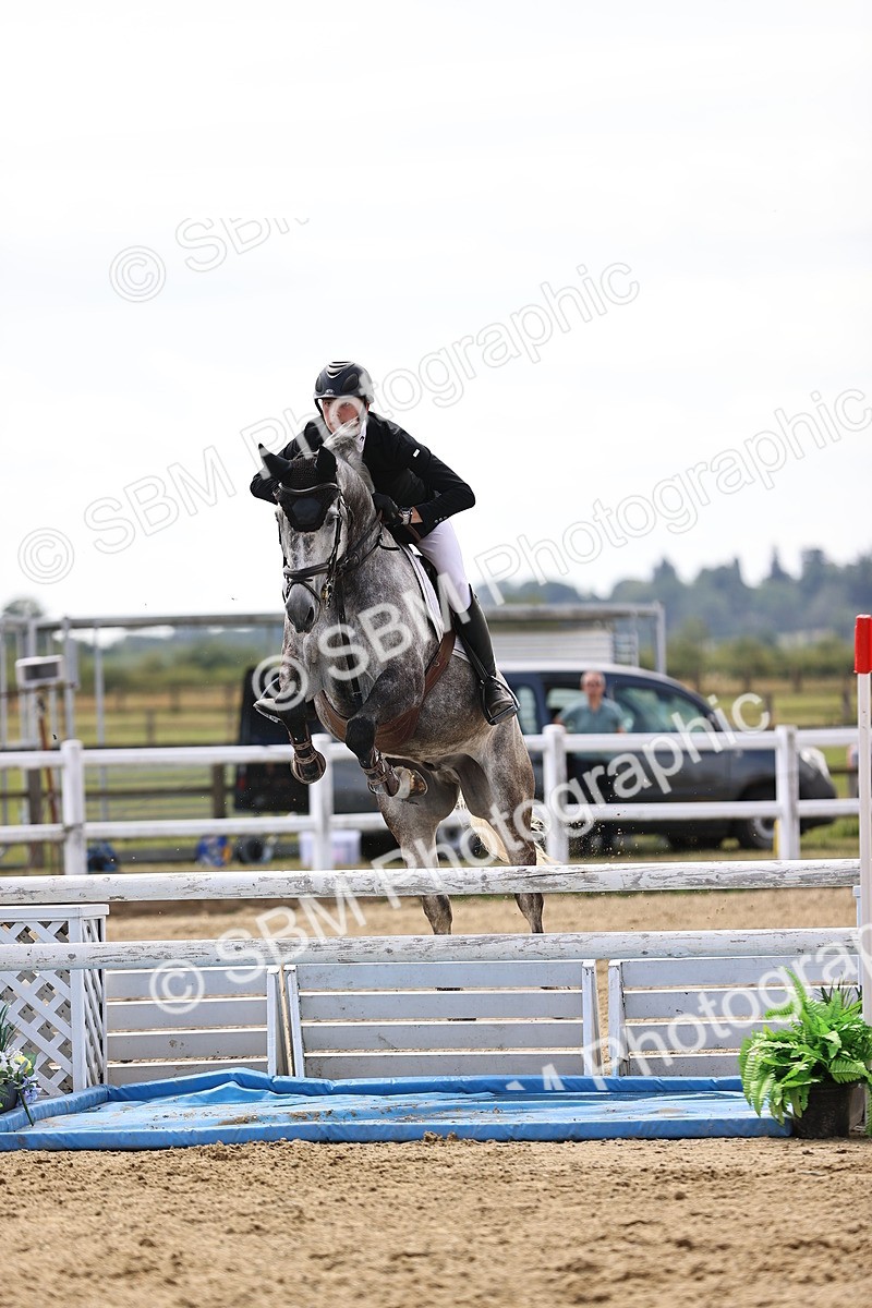 SBM_010589 - Class 9 - Senior Foxhunter - 1.20m Open