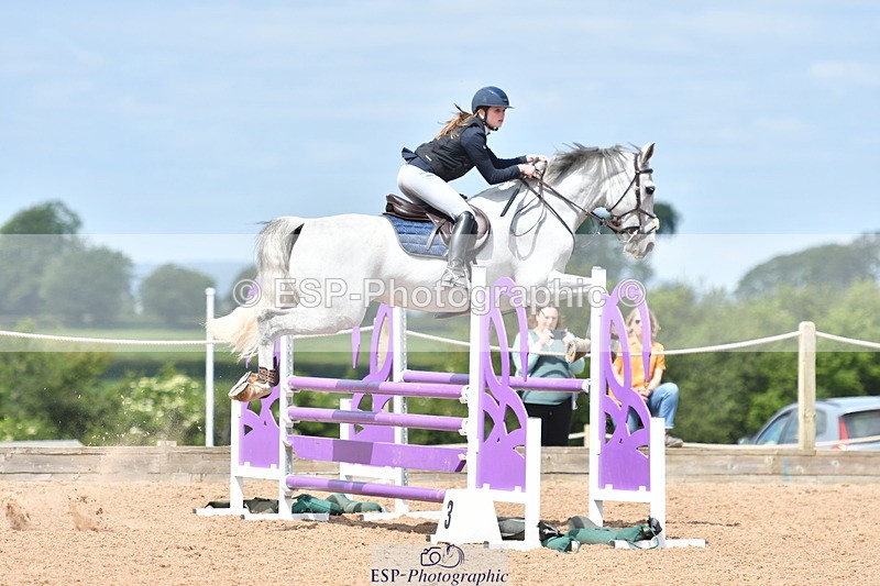 240609A-114756-04751 - Cls 17 Snr 1.05m Open