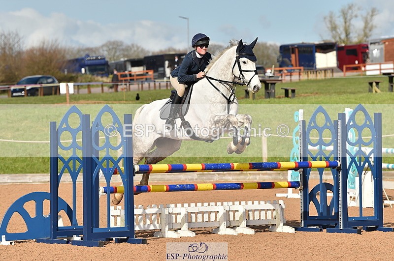 240306A-141200-01591 - Cls 4 Newcomers and 1.10m Open