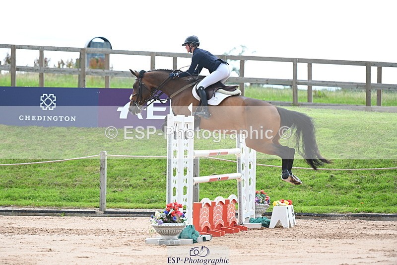 230721A-111505-05596 - Cls 6, 2 Star Medium 1.35m