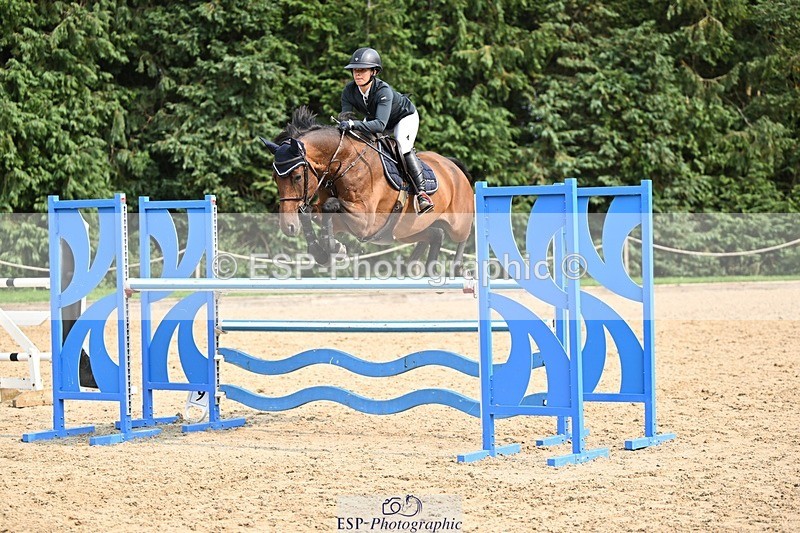 240818-153233-05251 - Cls 12A Snr Foxhunter & 1.20m Open