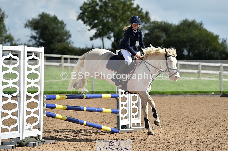 230902A-140246-01581 - Cls 3B Pony Medium 90cm