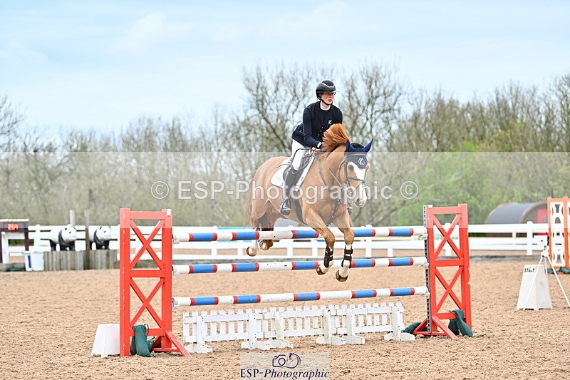 240501A-151305-01224 - Cls 9 National 1.30m Open