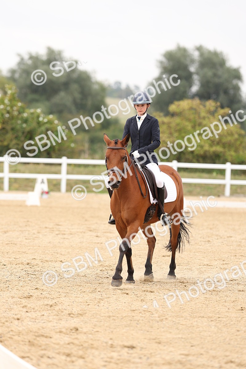 SBM_01539 - Class 9 - Novice 27 Champs