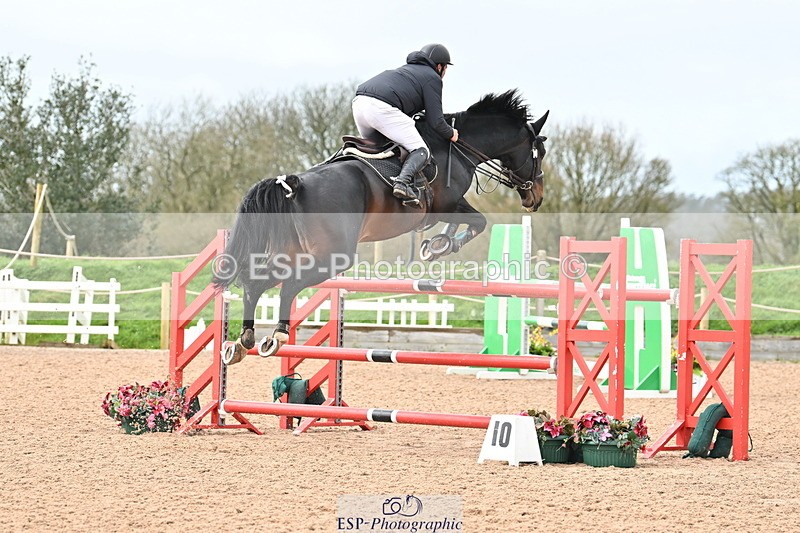 240315A-122442-00915 - Cls 3 Snr Foxhunter