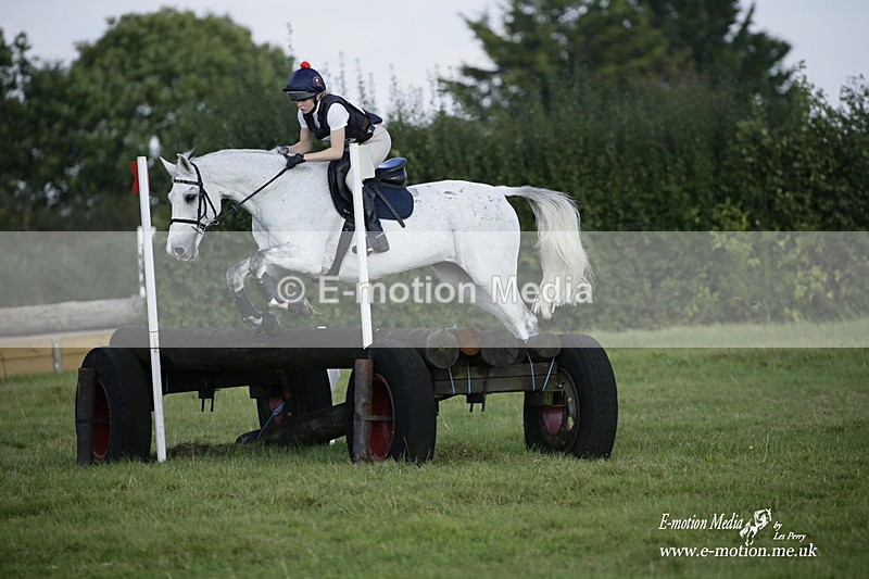  WWHT 171021 3983 - Open (1.00m)  17/10/21