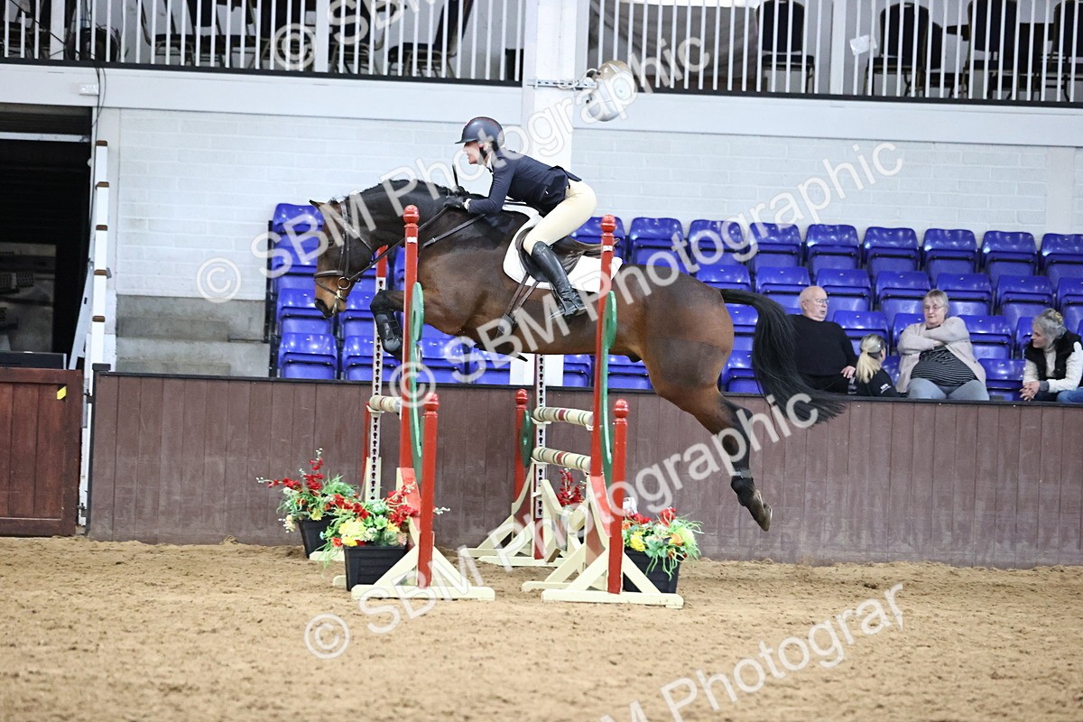 SBM_001823 - Class 4 - Senior Newcomers - 1.10m Open