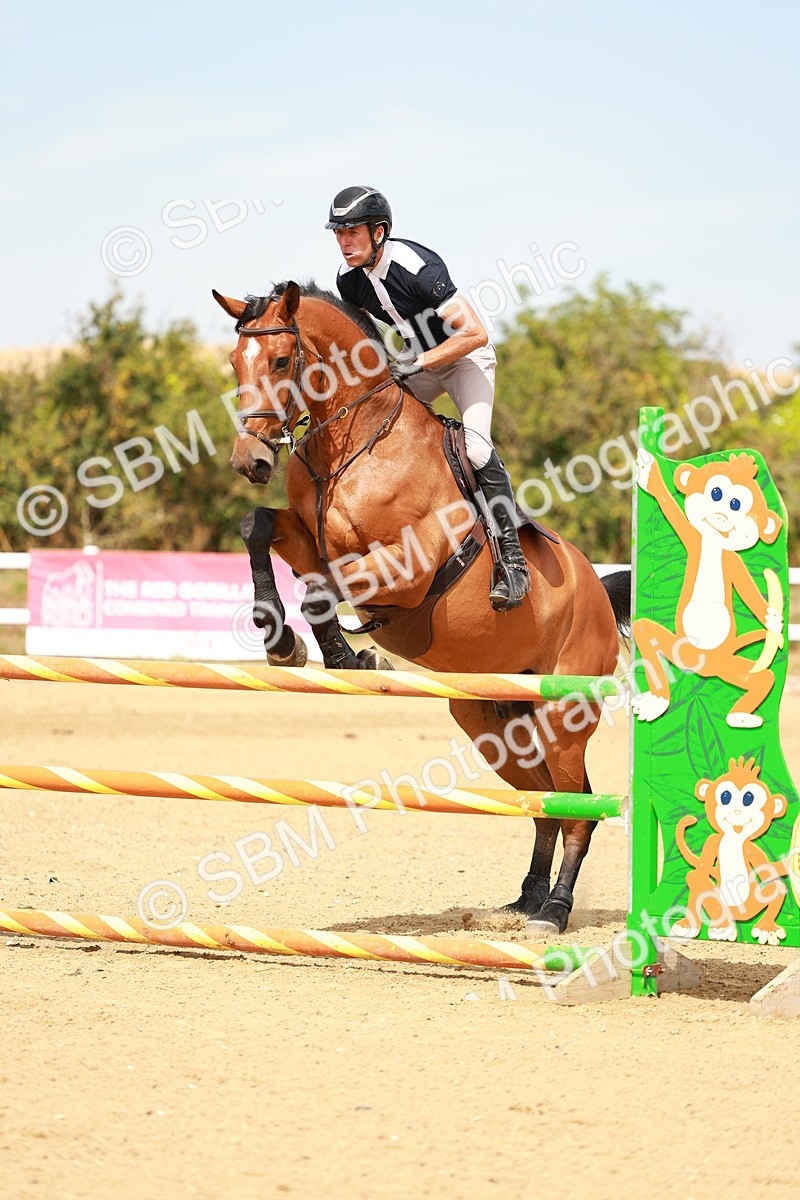SBM_003802 - Class 14 - Senior Newcomers 1.10m