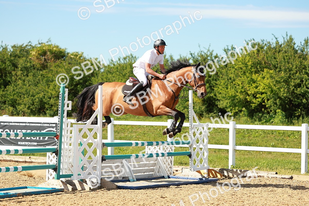 SBM_002864 - Class 4 - Senior Newcomers - 1.10m