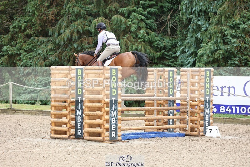 250803A-135035-14407 - P-711-William.Fox-Pitt-CUSCO