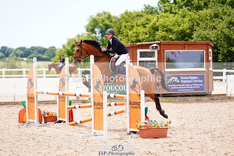 240629A-125236-05478 - Cls 18 Newcomers and 1m Open