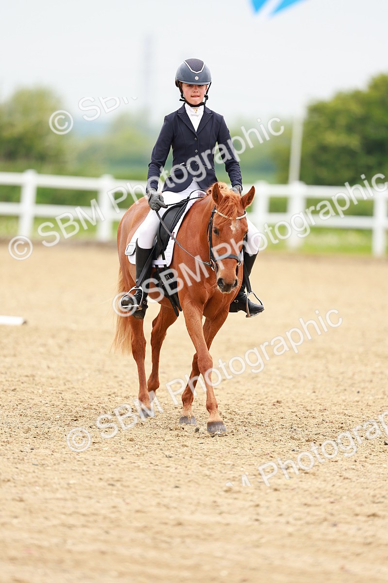 SBM_005215 - Class 16 - Novice 6