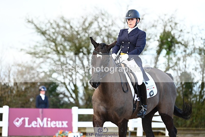 240218A-110329-06122 - 190-Janine.Jansen-Spitfire.III