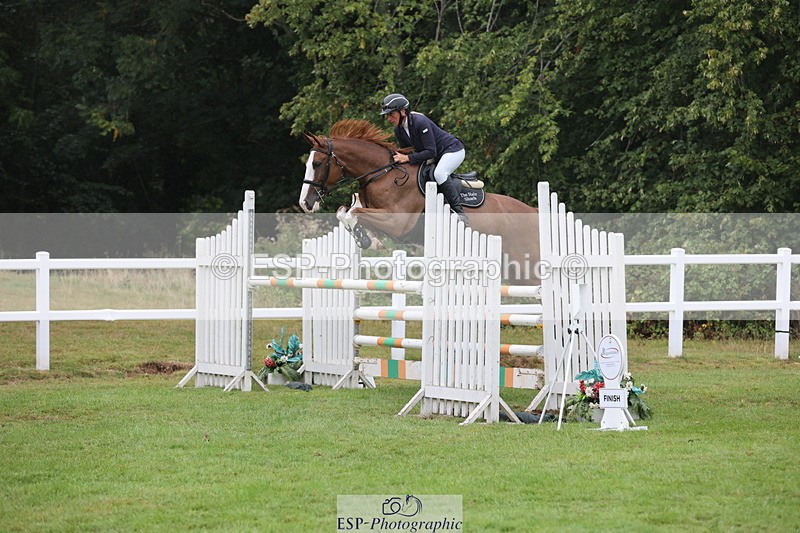 250830A-131036-06581 - Cls 16 Snr Newcomers and 1.10m Open