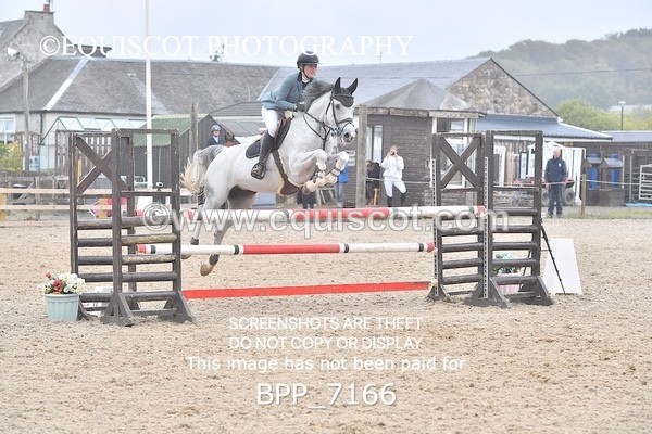 BPP_7166 - CLASS 4 Senior Newcomers/ 1.10m Open