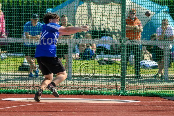 Age25SAT-926674 - Field Male