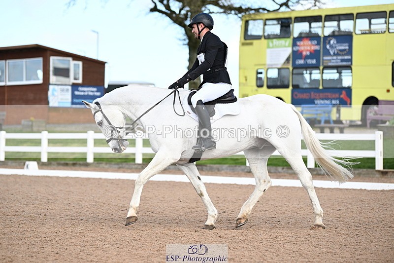 240324A-132430-03640 - Novice 27, 12.30 to 13.50