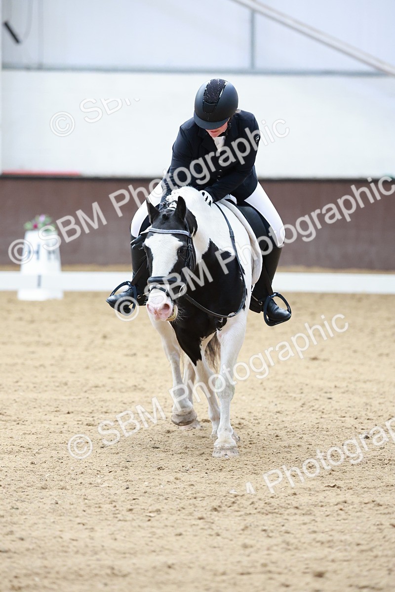 SBM_007256 - Class 6b - Novice 6 - 8.56-9.24