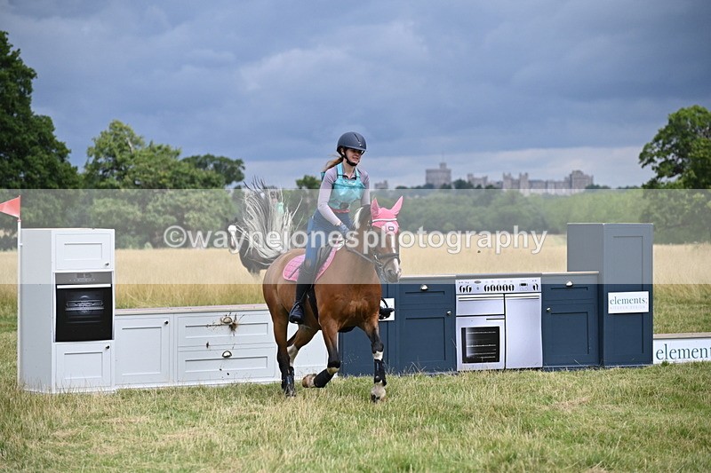 WJ6_2722 - Time at Jump 11:06 to 11:40