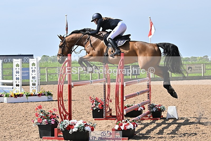 240509A-104316-00963 - Cls 8 Foxhunter