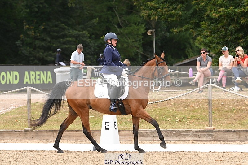 250719A-121002-04642 - 017-Samantha.Meech-Breezeblock