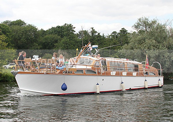 110702 LA CHEMME IMG_7545 - HENLEY ROYAL REGATTA JULY 2011