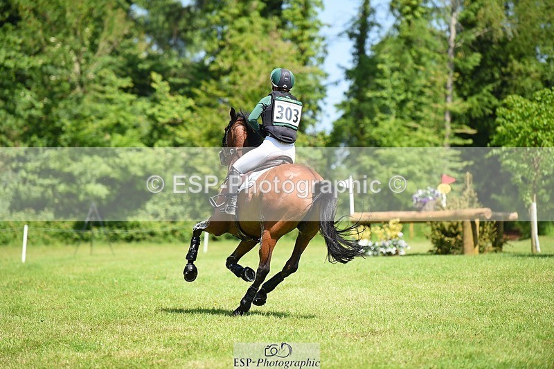 230527-111050-09119 - 303-JESMOND_RENARD-Susie_Berry-XC