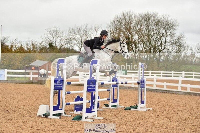 231122A-140536-00571 - Cls 5 Foxhunter & 1.20m Open