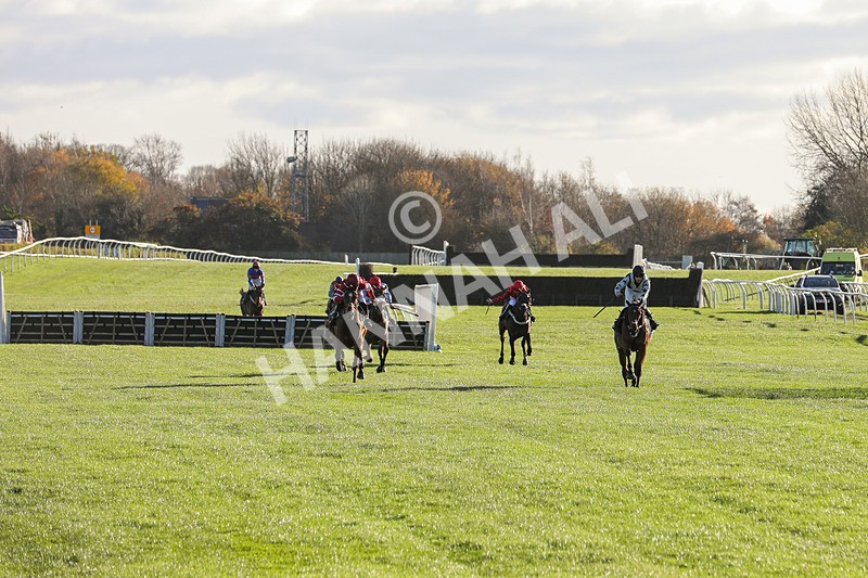 241123-Race 1-Onward Route-0833 - Race 1