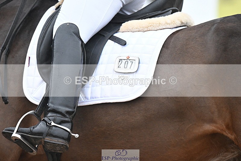 240217A-095844-00676 - 207-Charlotte.Dicker-Time.to.Fly.II