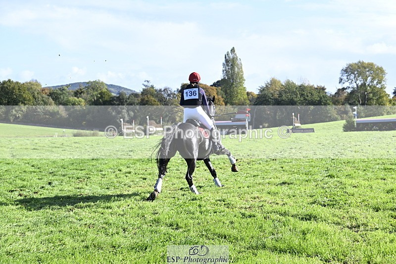 251024A-124307-11252 - B-136-Sophie.Jackson