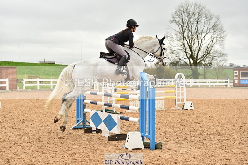 231122A-131150-00433 - Cls 4 Newcomers & 1.10m Open