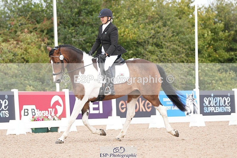 250906-110508-01941 - 026-Alison.McCarthyFarleaze.Lady.Sylvia