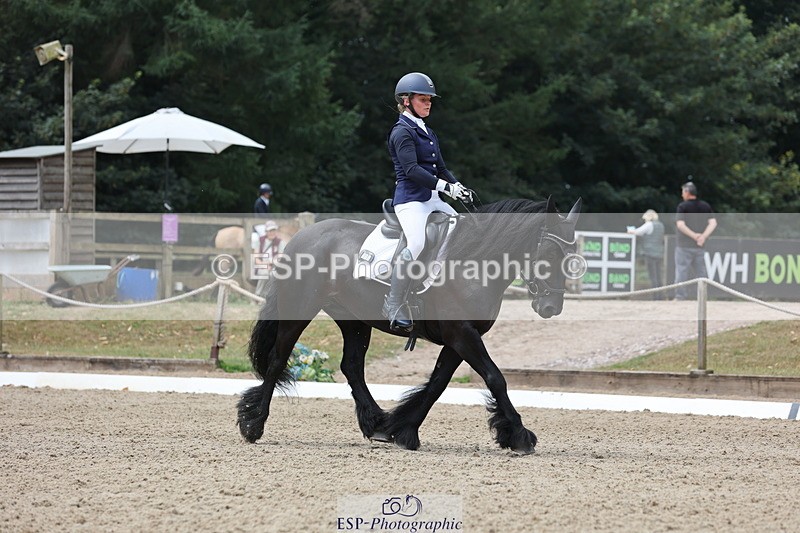 250718A-122324-01118 - 064-Marina.Greenaway-Hynholme.Gladiator