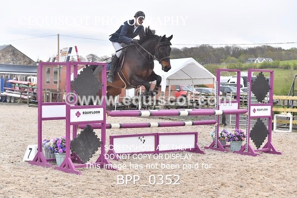 BPP_0352 - CLASS 3 FRI Senior Discovery/ 1m Open