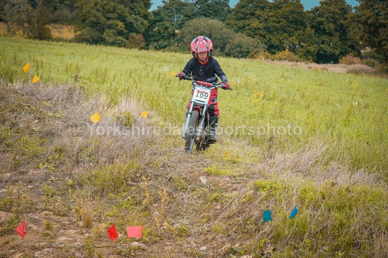 DSCF0328 - Ripon MC Trial 27/09- kids