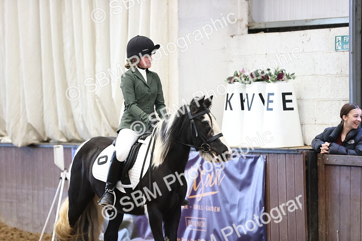SBM_000227 - Class 2 - The Rug Lady 40cm Area 12 Championship Qualifier
