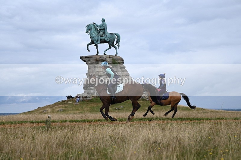 DSC_6171 - Time at Statue 12:17 to 12:44